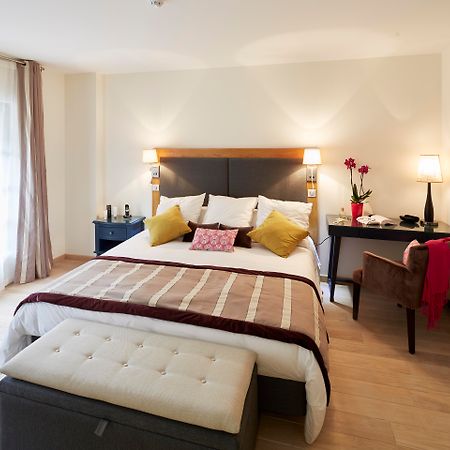 Mercure Меінтенон Екстер'єр фото