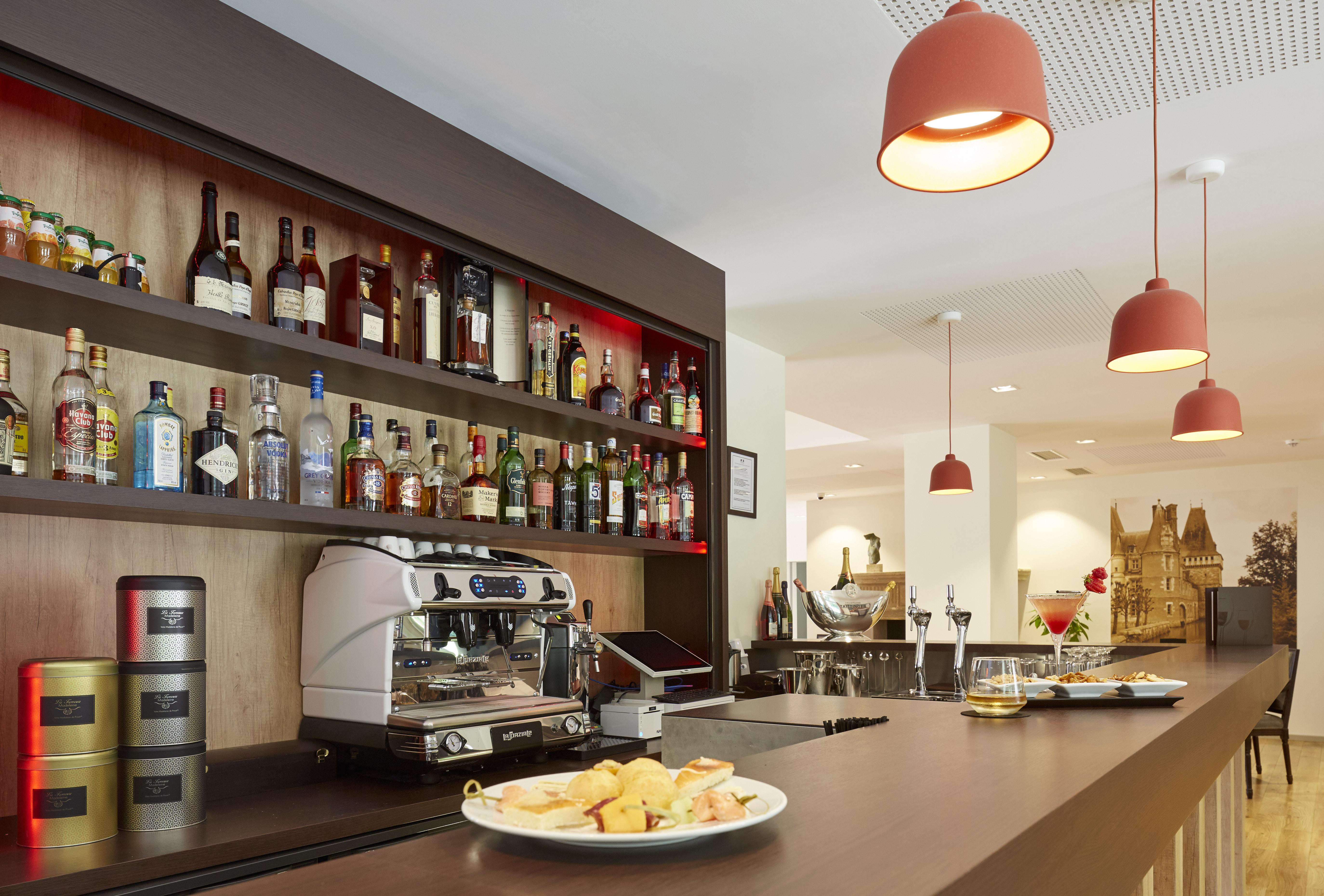 Mercure Меінтенон Екстер'єр фото