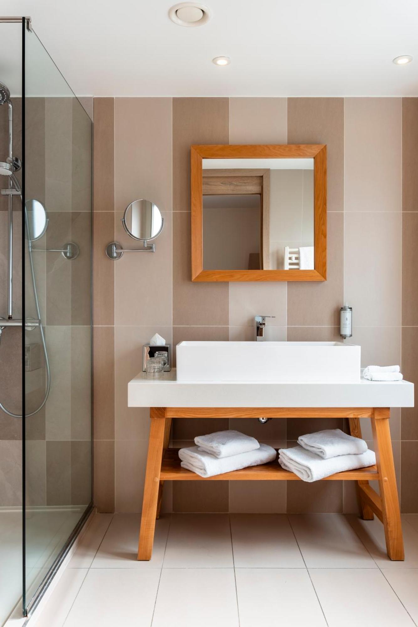 Mercure Меінтенон Екстер'єр фото