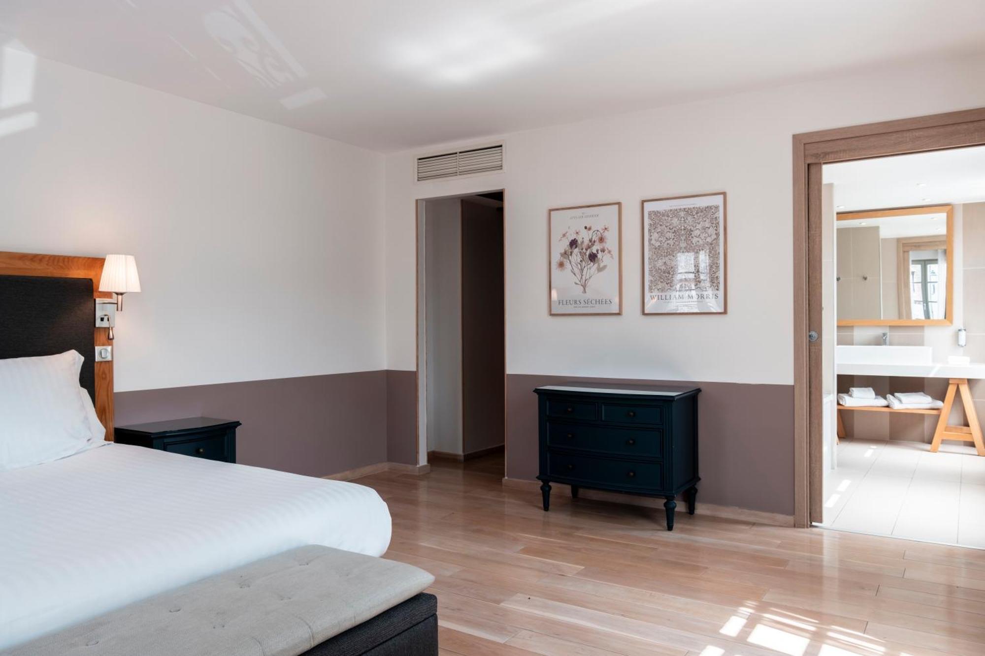 Mercure Меінтенон Екстер'єр фото